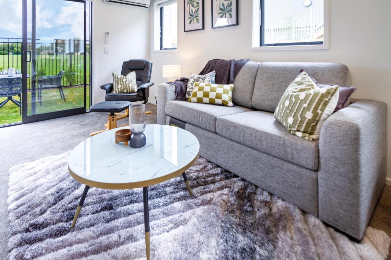 크라이스트처치 Peaceful Park View Townhouse 2 Bed W/Carpark 아파트 외부 사진
