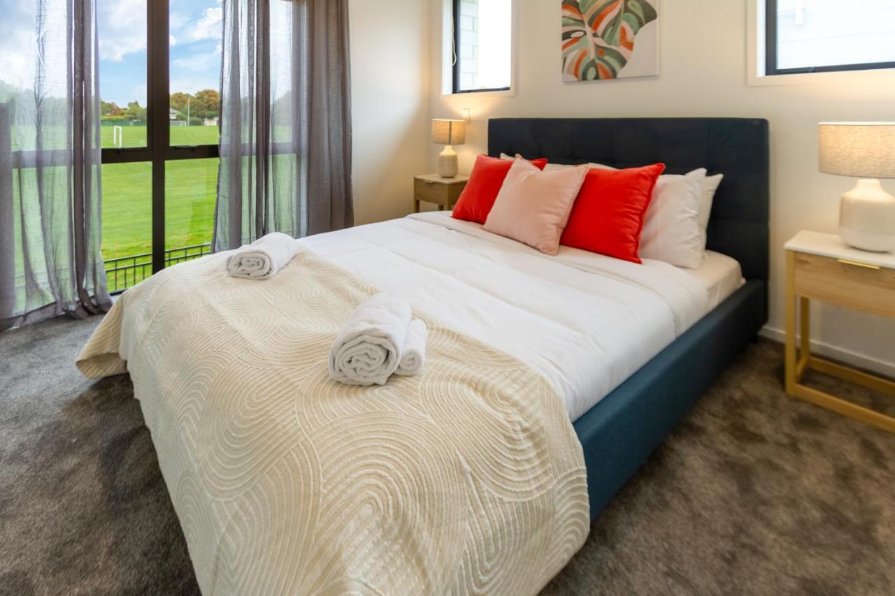 크라이스트처치 Peaceful Park View Townhouse 2 Bed W/Carpark 아파트 외부 사진