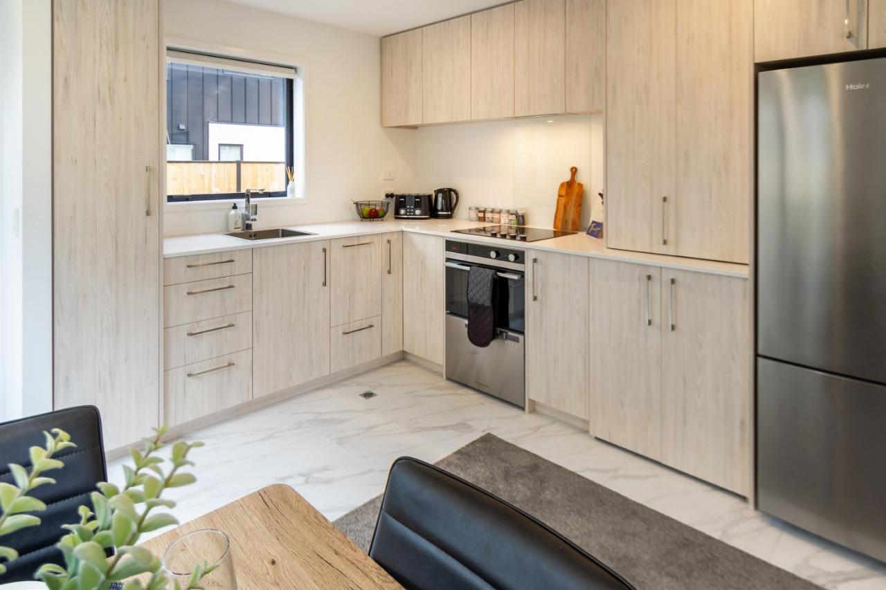 크라이스트처치 Peaceful Park View Townhouse 2 Bed W/Carpark 아파트 외부 사진